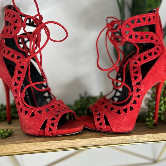 Worn twice•Good Condition•Size 36.5•Price Non negotiable ❤️ - Picture 4 of 4